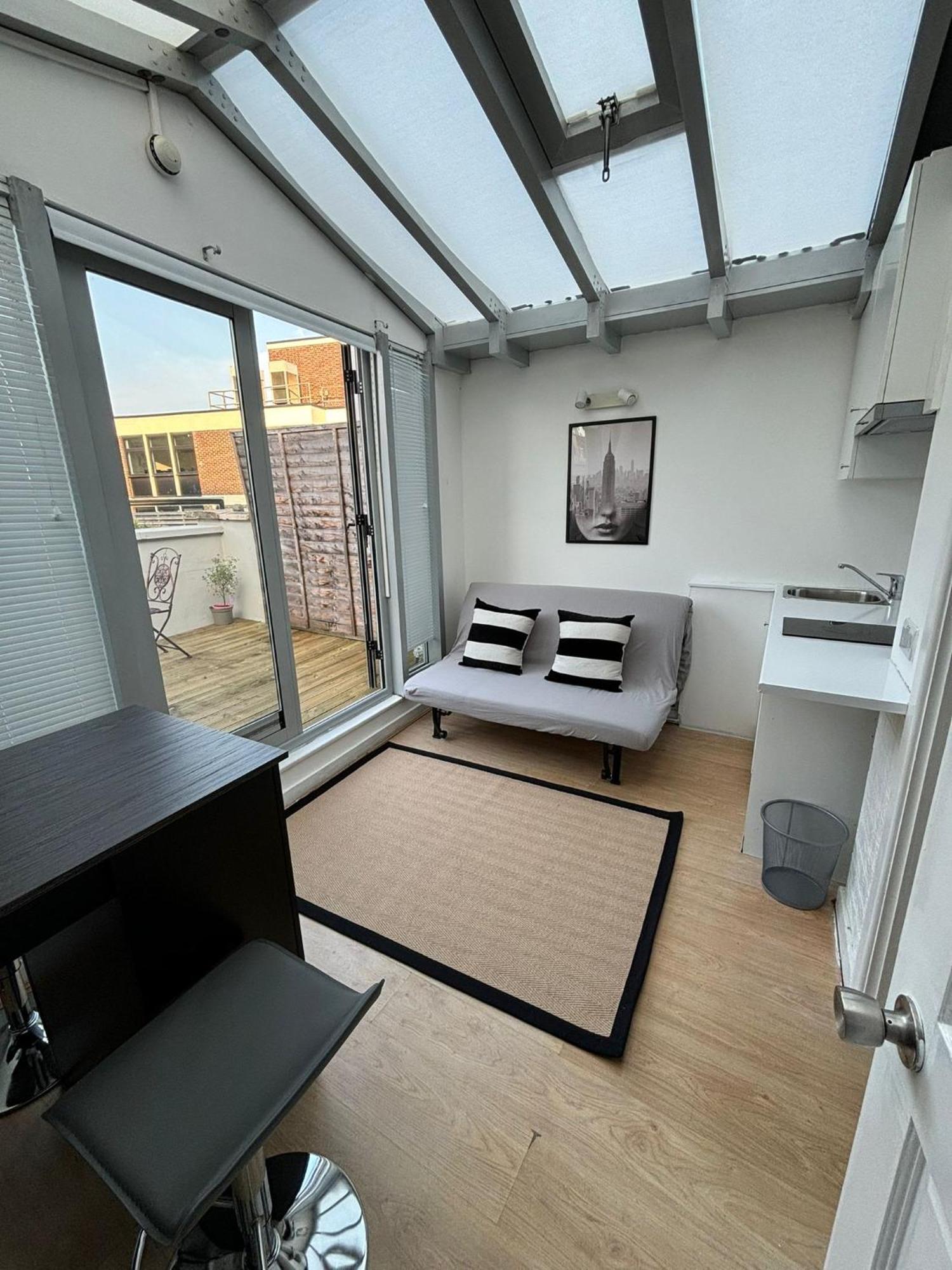 Apartmán Top Floor Delightful Flat Londýn Exteriér fotografie